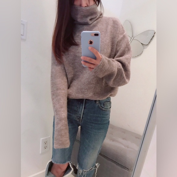 NWOT Carra turtleneck sweater with string - Picture 4 of 10